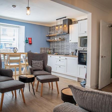 Great Glen Way Canal Side Apartment Inverness Bagian luar foto