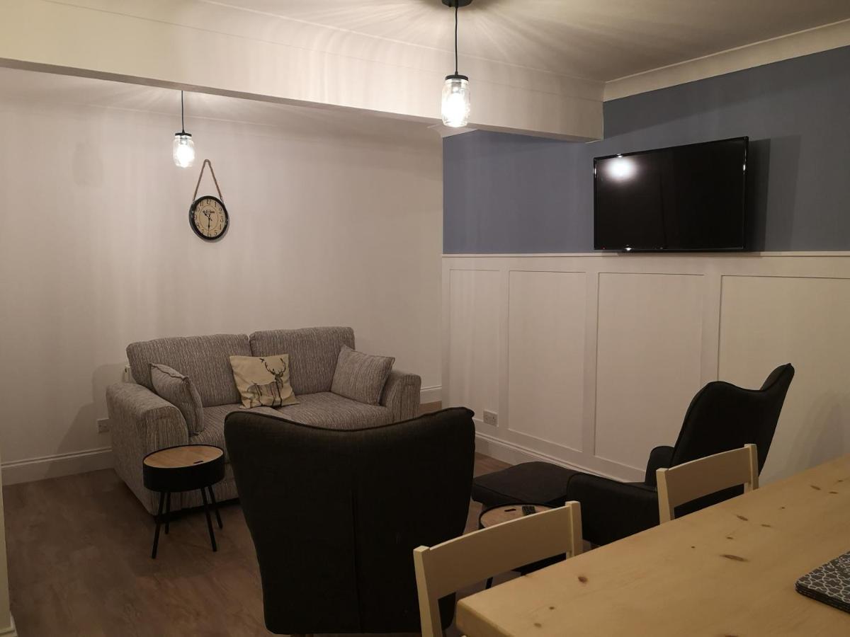 Great Glen Way Canal Side Apartment Inverness Bagian luar foto