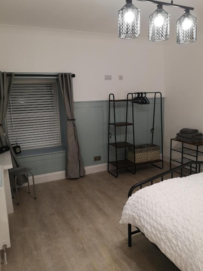 Great Glen Way Canal Side Apartment Inverness Bagian luar foto