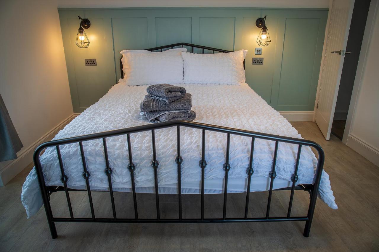 Great Glen Way Canal Side Apartment Inverness Bagian luar foto