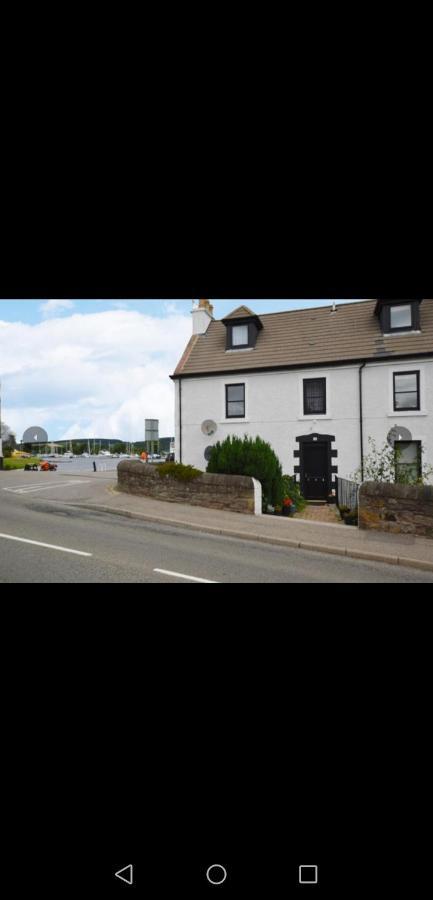 Great Glen Way Canal Side Apartment Inverness Bagian luar foto